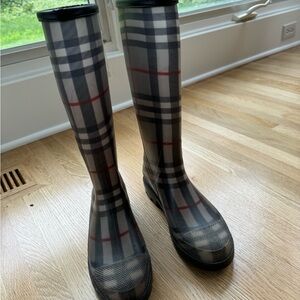 Authentic Burberry rain boots